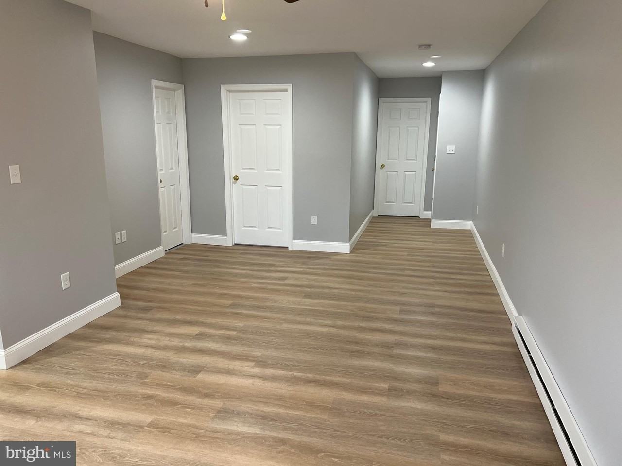 4013 Gill Ave #B - Photo 4 of 7
