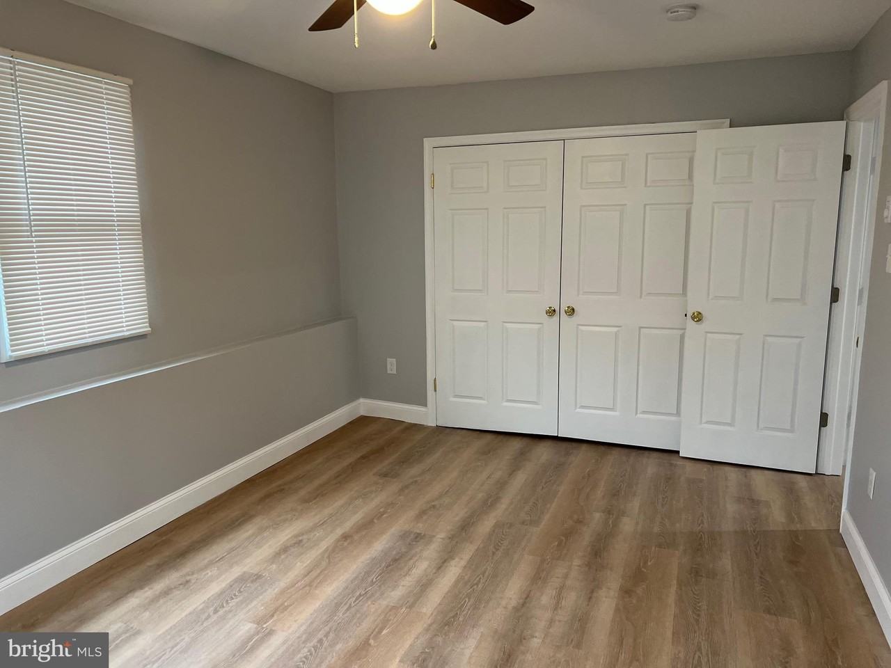 4013 Gill Ave #B - Photo 5 of 7