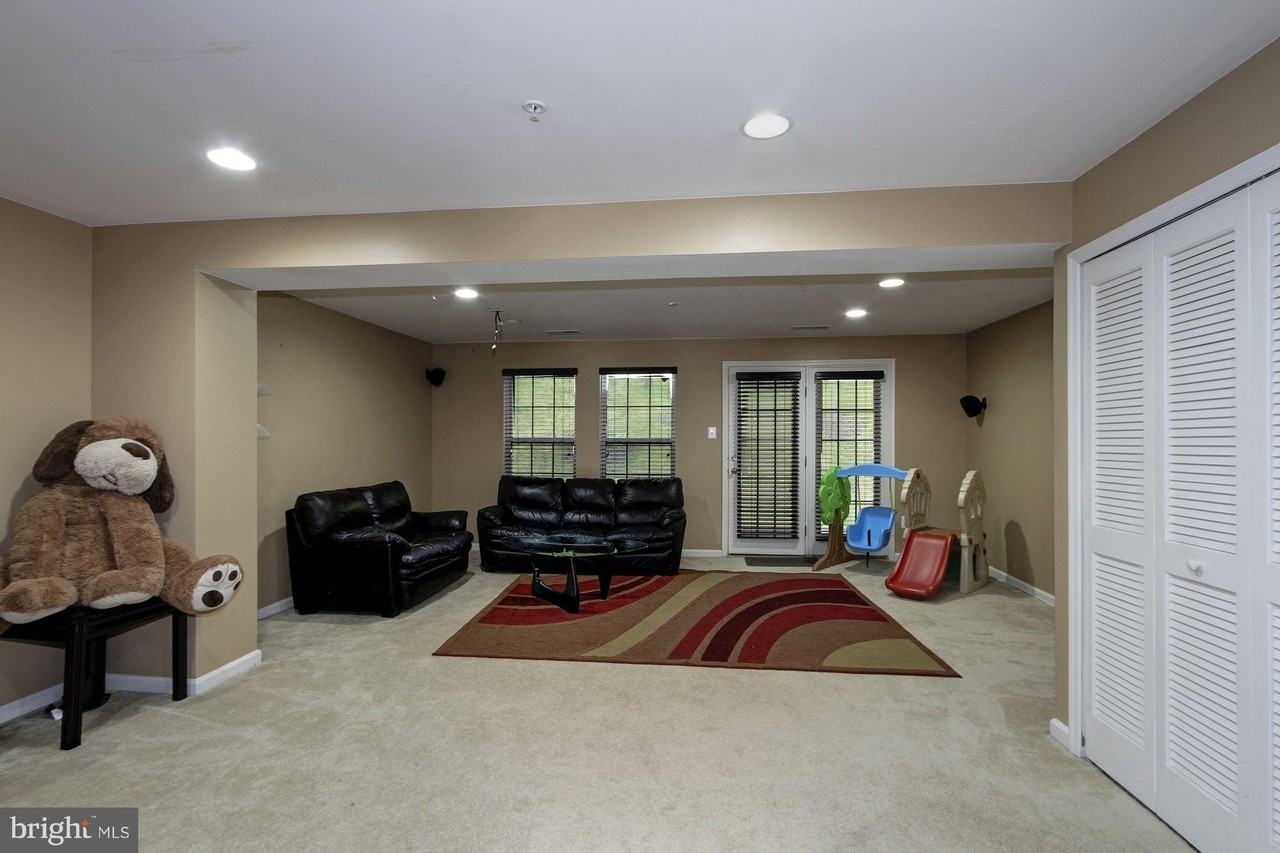 7055 Oak Grove Way #119 - Photo 5 of 29
