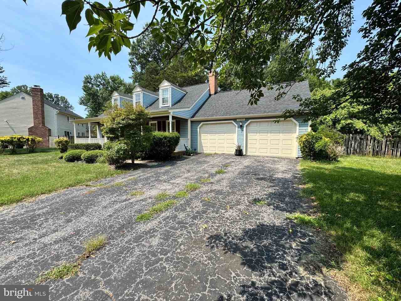 11940 Galaxy Ln - Photo 5 of 8