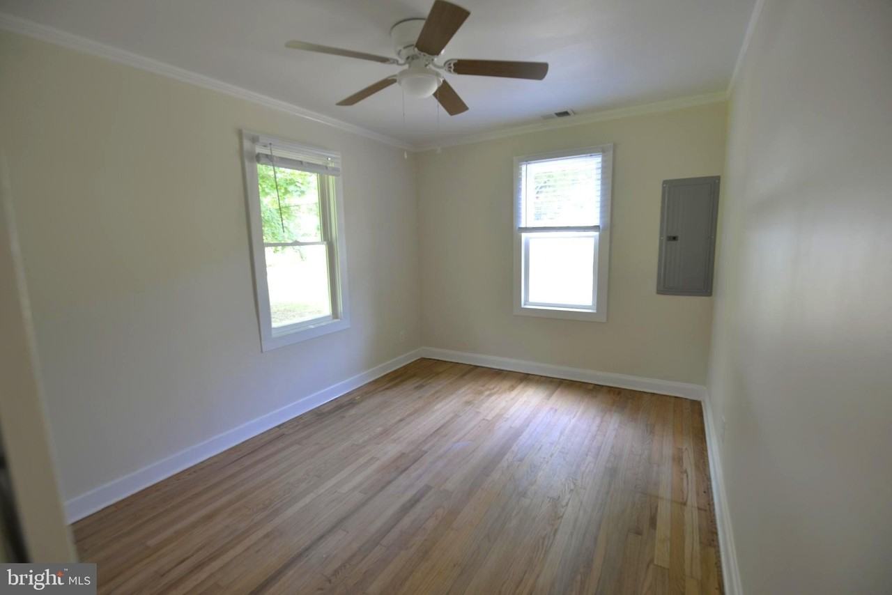 600 Perrys Corner Rd - Photo 3 of 9