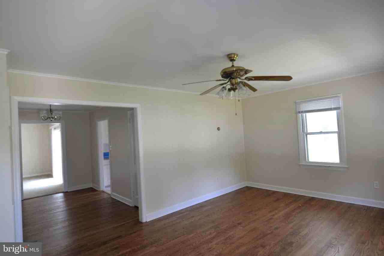 116 Walnut St - Photo 3 of 14