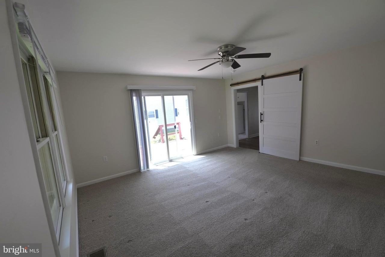 116 Walnut St - Photo 6 of 14