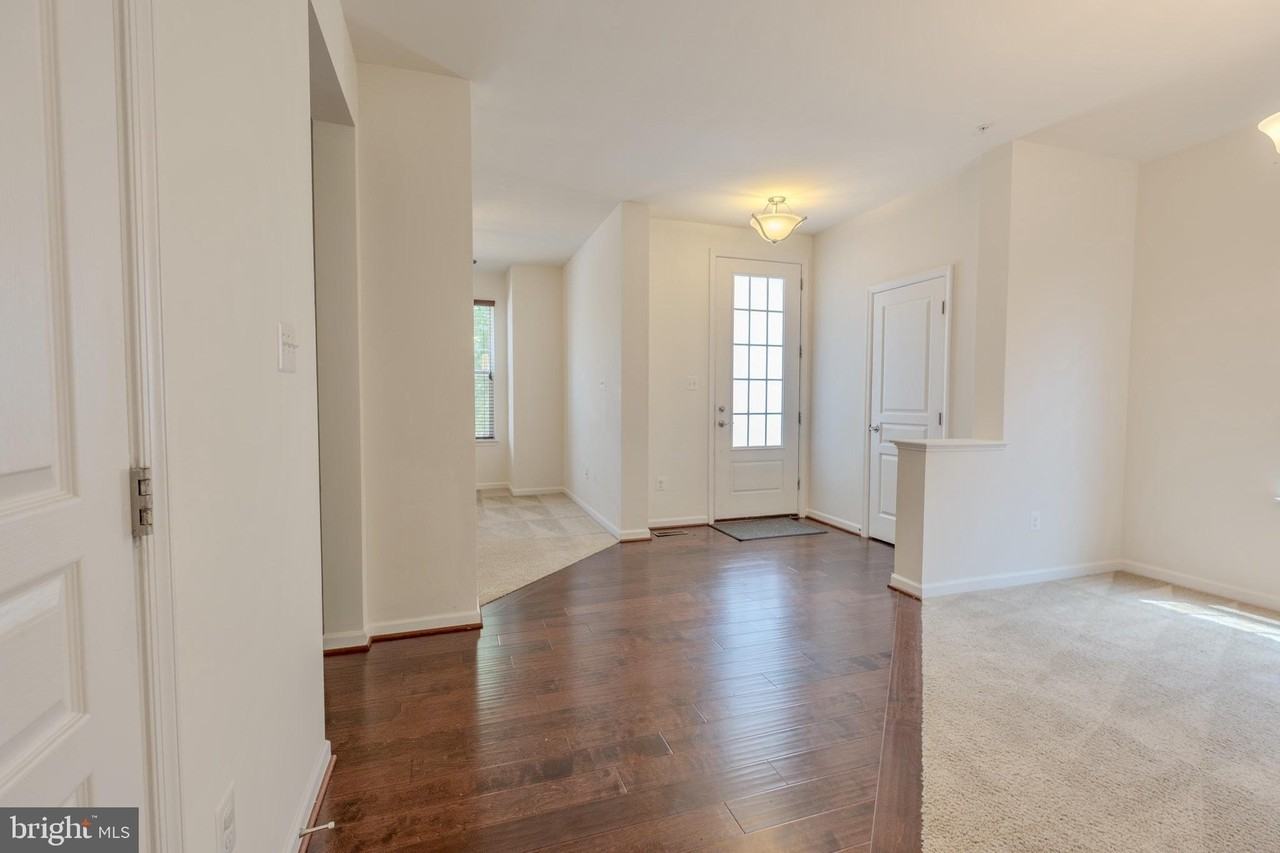 43699 Sweetbay St - Photo 2 of 28