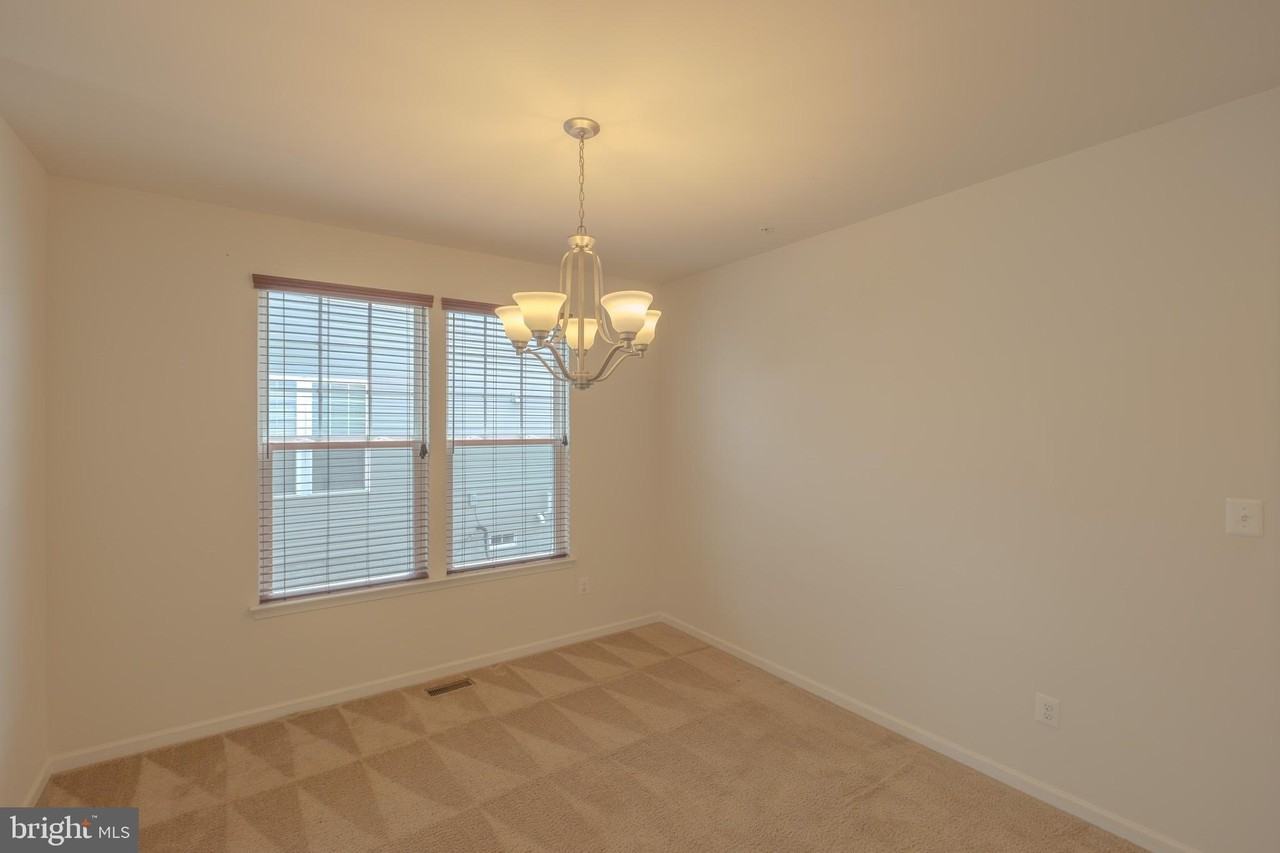 43699 Sweetbay St - Photo 4 of 28