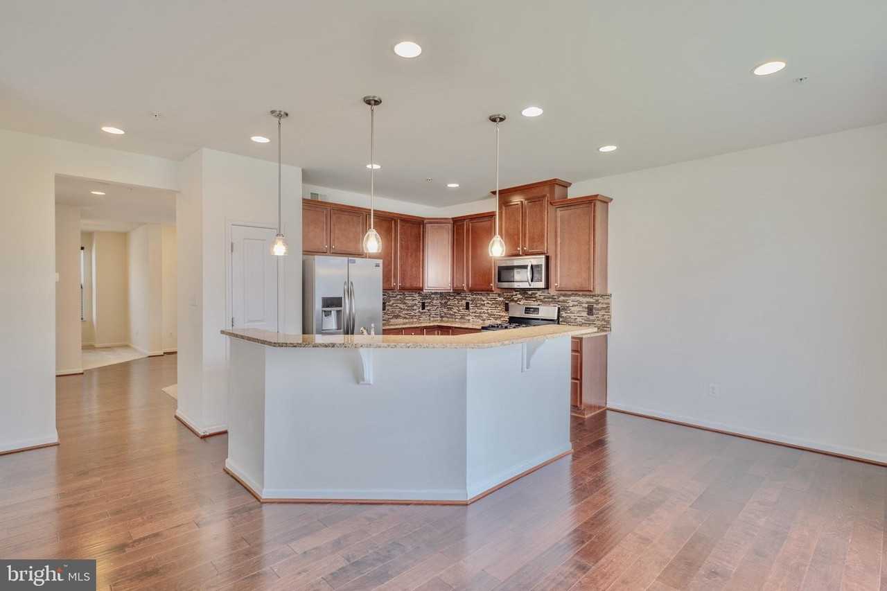 43699 Sweetbay St - Photo 6 of 28