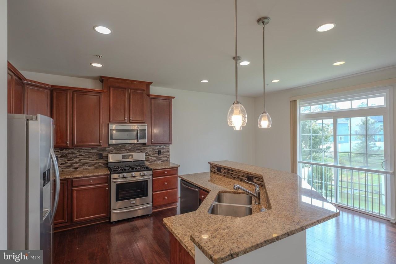43699 Sweetbay St - Photo 7 of 28