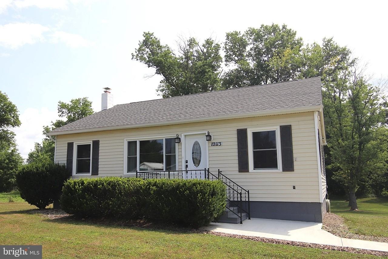 12113 Walnut Point Rd - Photo 2 of 29