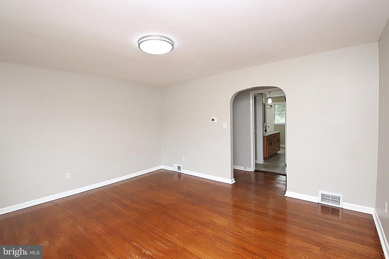 12113 Walnut Point Rd - Photo 6 of 29