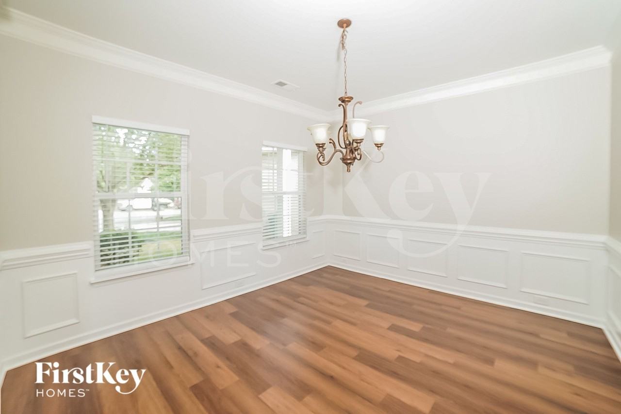 121 Fining Ct - Photo 3 of 15