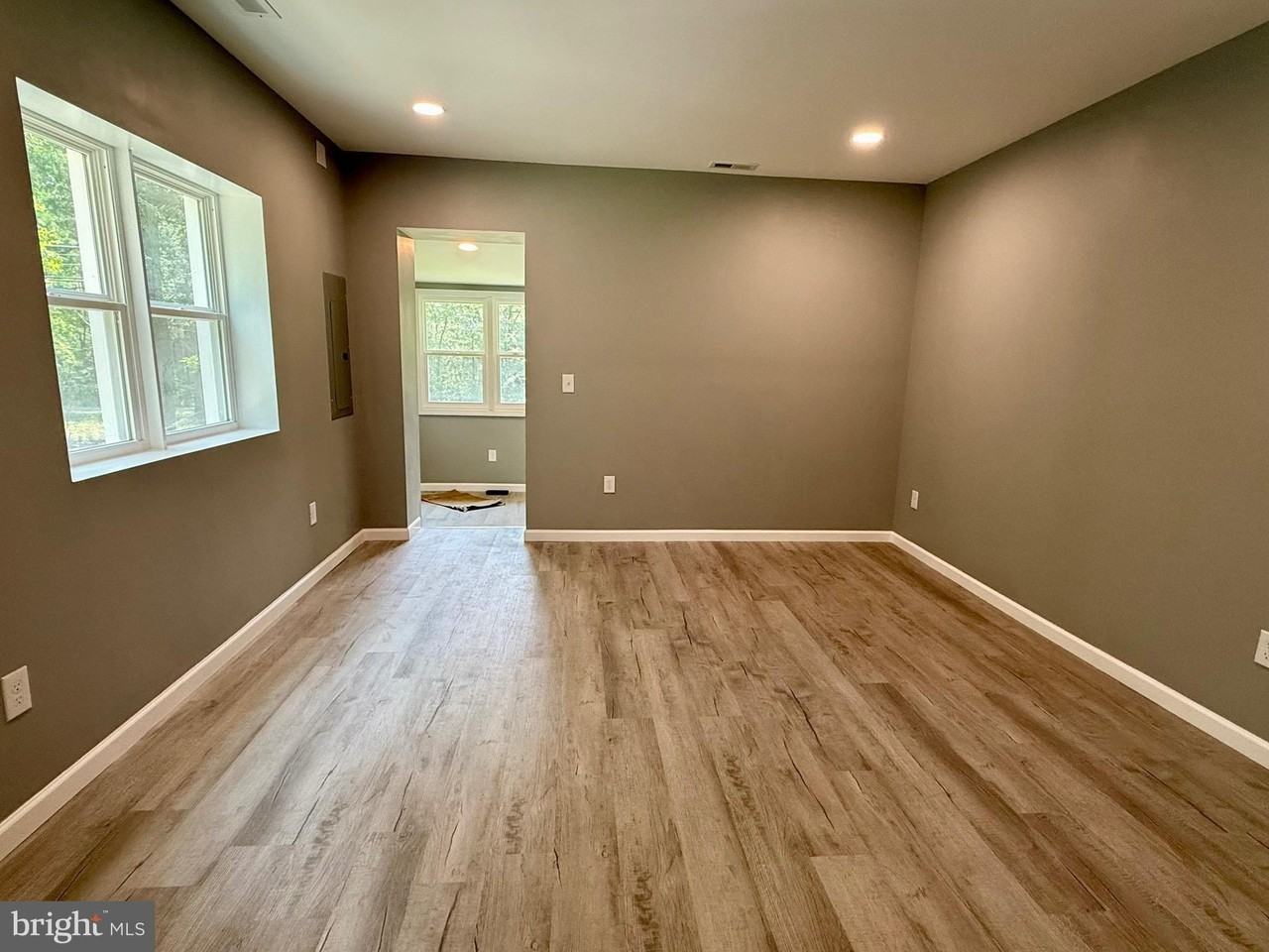 4001 N Lakeshore Dr - Photo 7 of 17