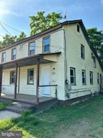 featured image of 137 E High St #B