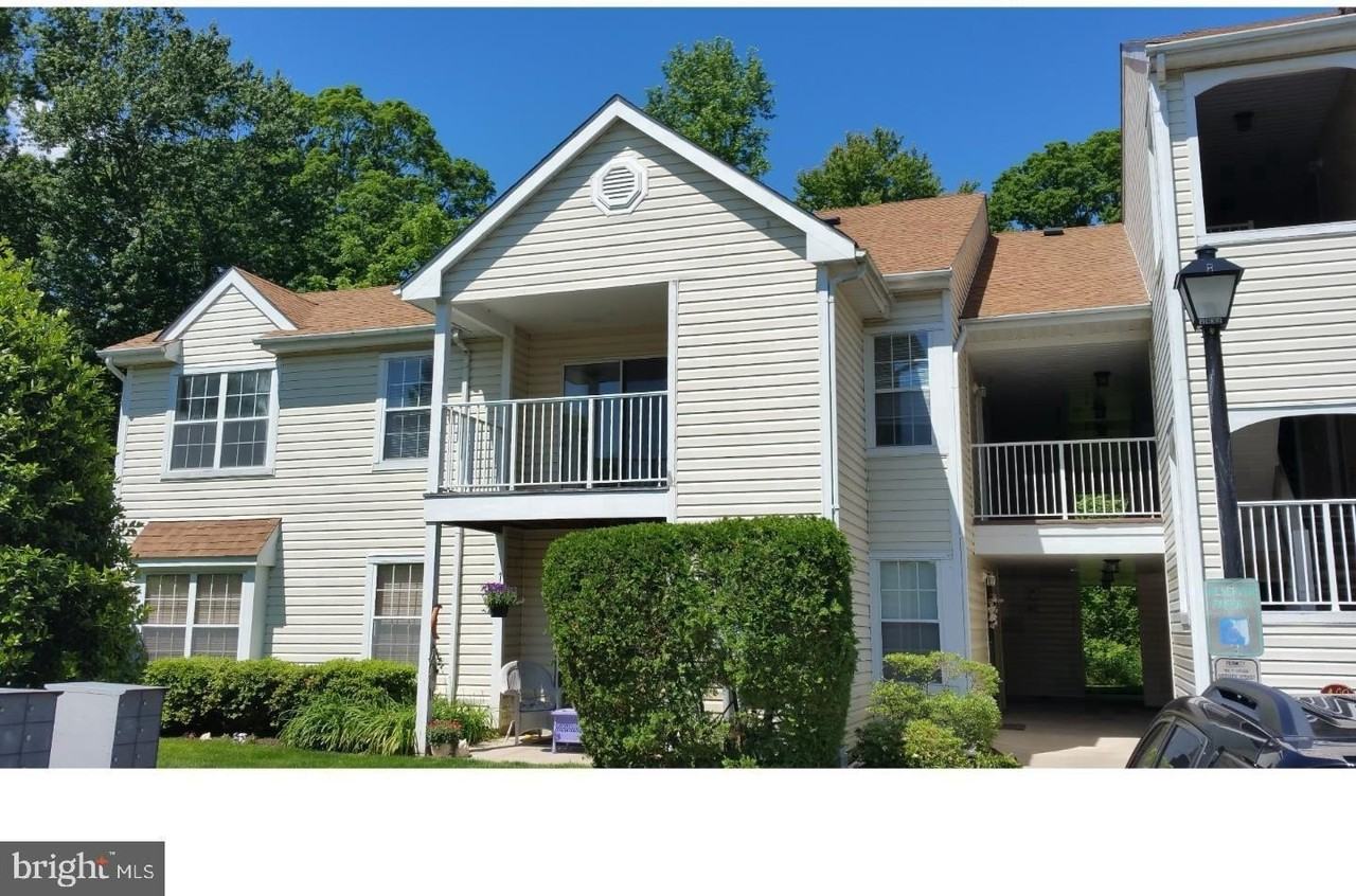 321 Walden Cir - Photo 2 of 20