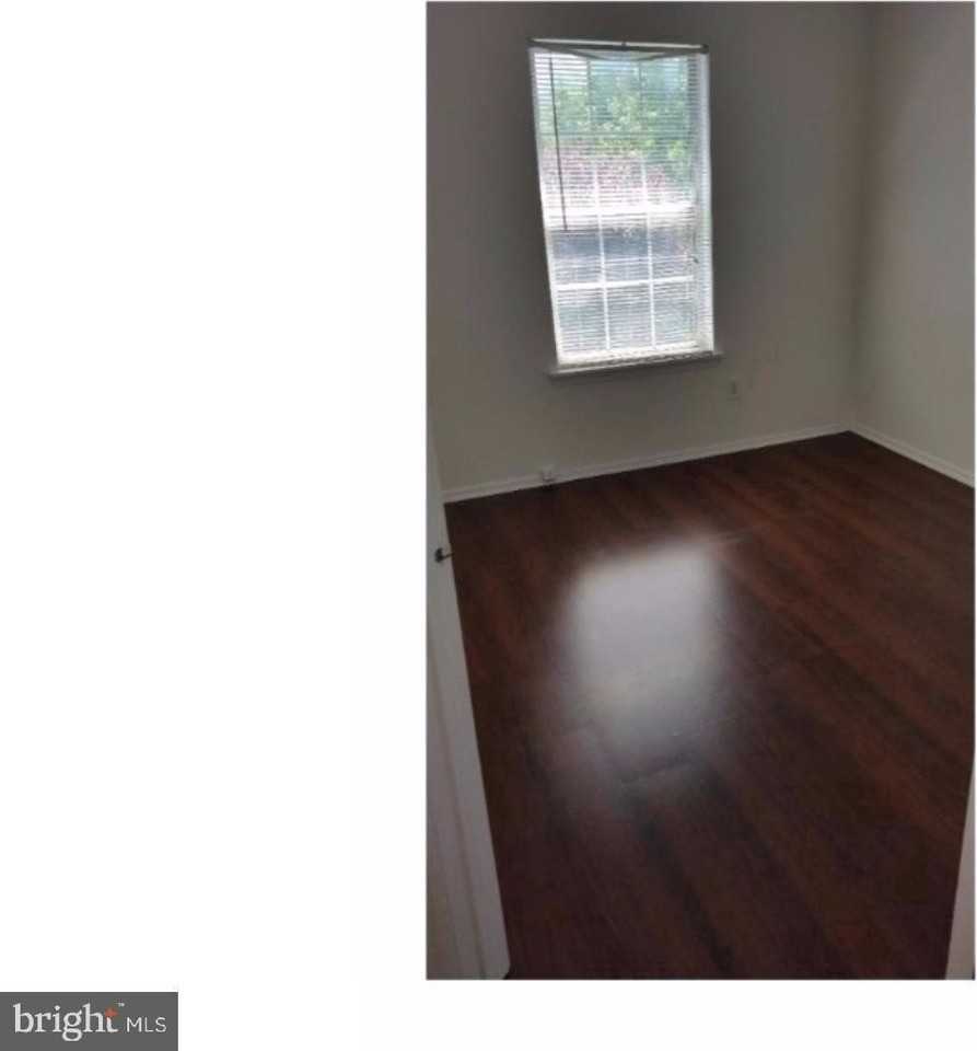 321 Walden Cir - Photo 7 of 20