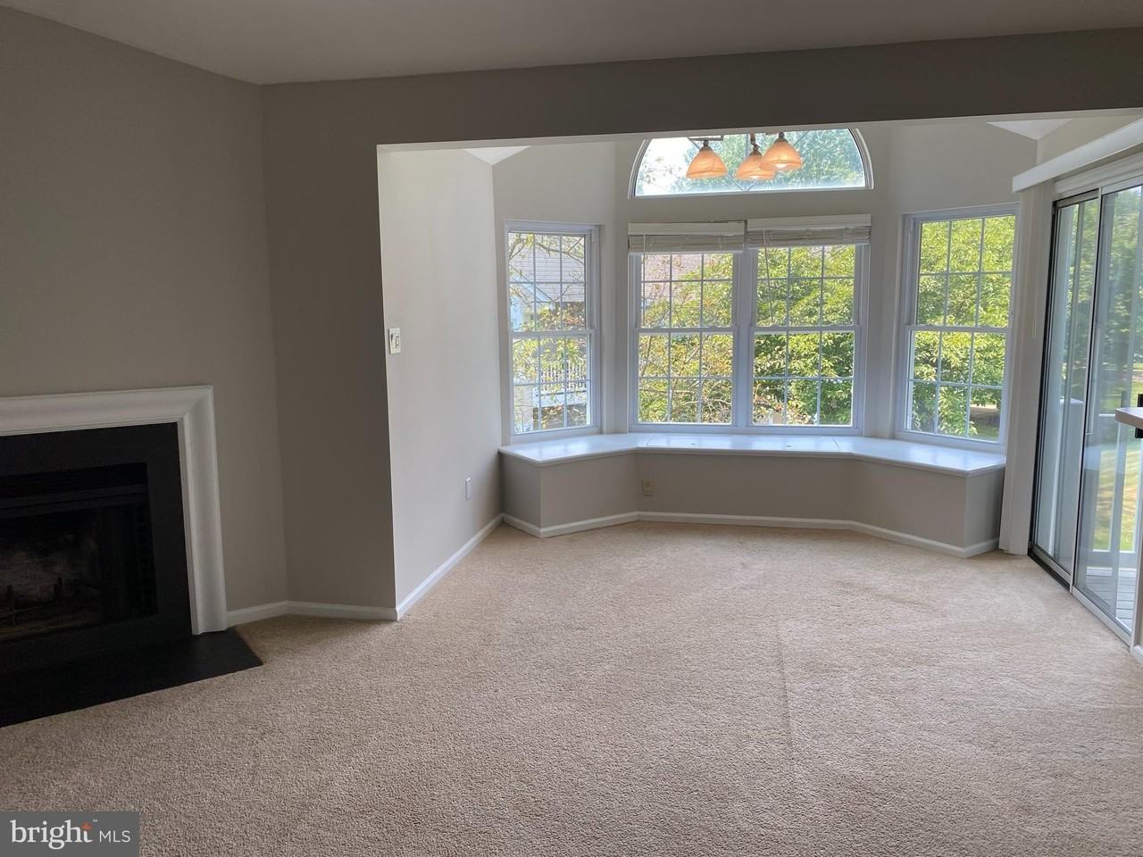 11017 Bennett Pl - Photo 6 of 21