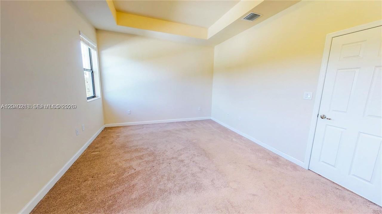 9073 W 33rd Ave - Photo 6 of 8
