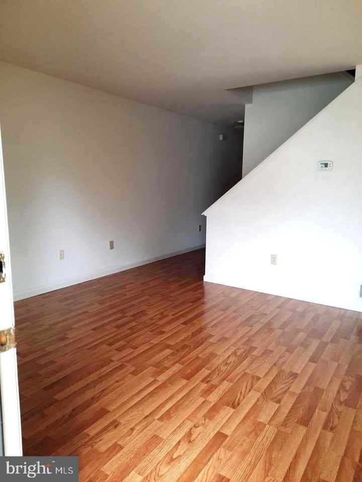 51 N Cherry St - Photo 4 of 13