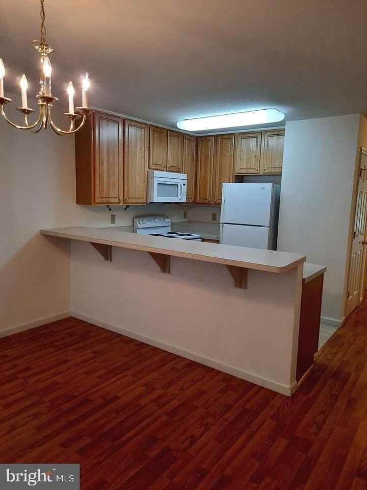 51 N Cherry St - Photo 7 of 13