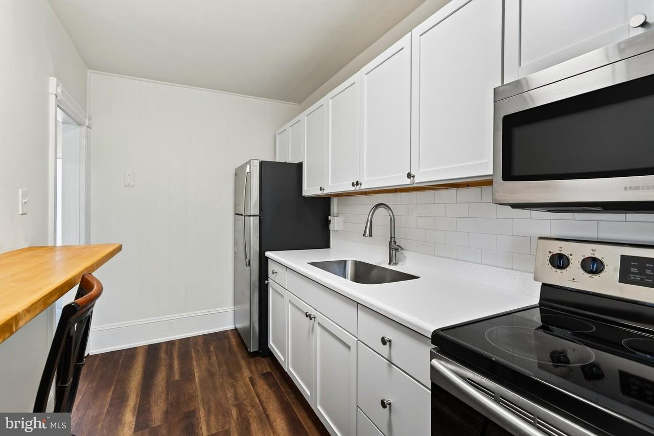 445 E Main St #2 - Photo 6 of 30