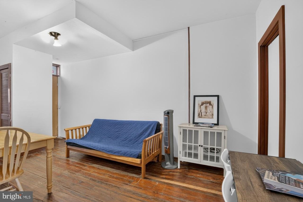 4107 Ludlow St - Photo 3 of 20