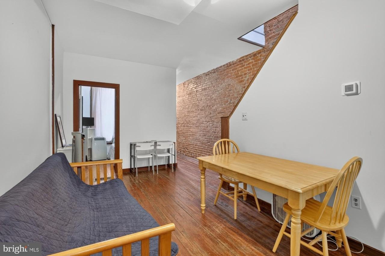 4107 Ludlow St - Photo 4 of 20