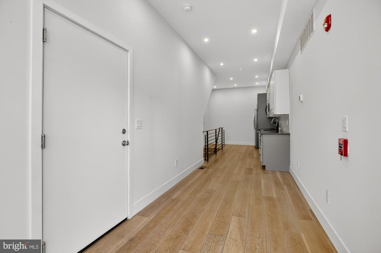 1702 Point Breeze Ave #C - Photo 3 of 16