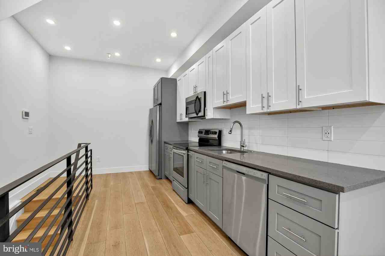 1702 Point Breeze Ave #C - Photo 5 of 16