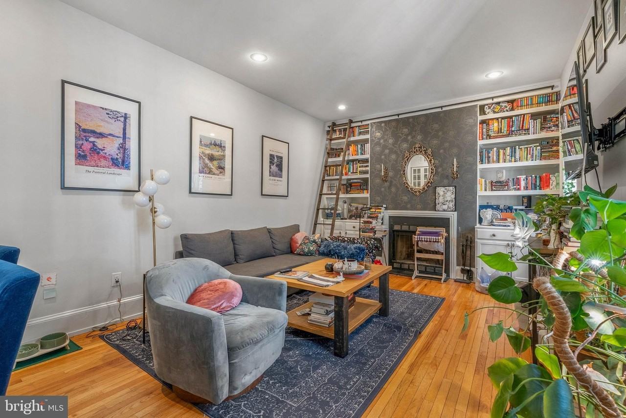 2302 Spruce St #3 - Photo 5 of 12