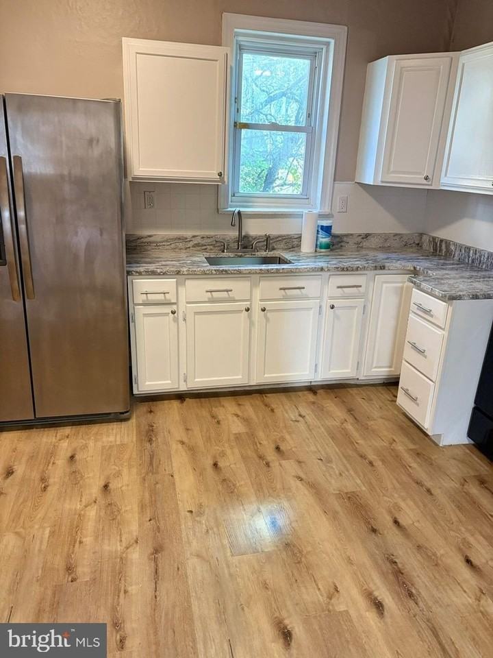 3203 Winter St - Photo 6 of 8