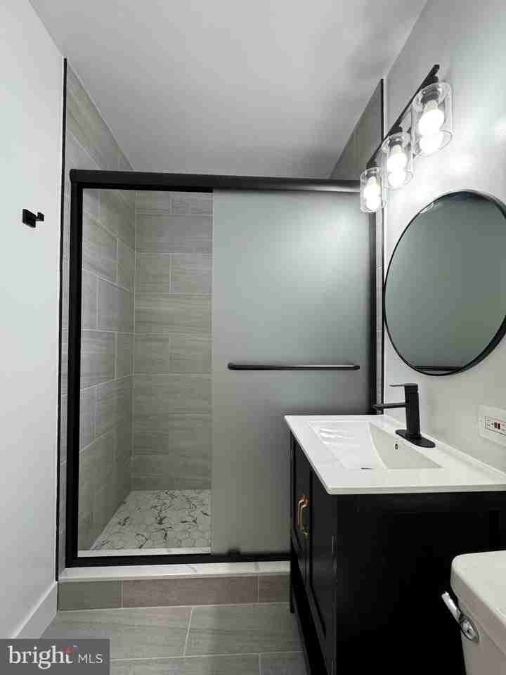 1111 Arlington Blvd #928 - Photo 4 of 15