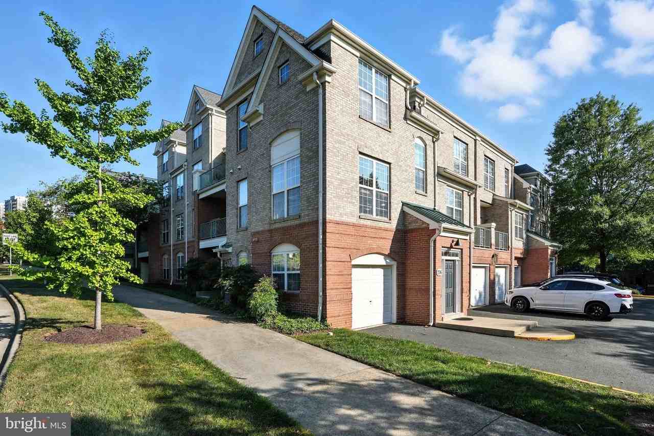 12180 Abington Hall Pl #206 - Photo 2 of 34
