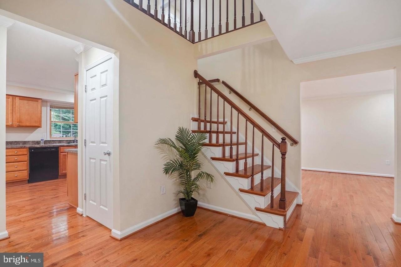 5105 Pheasant Ridge Rd - Photo 3 of 32