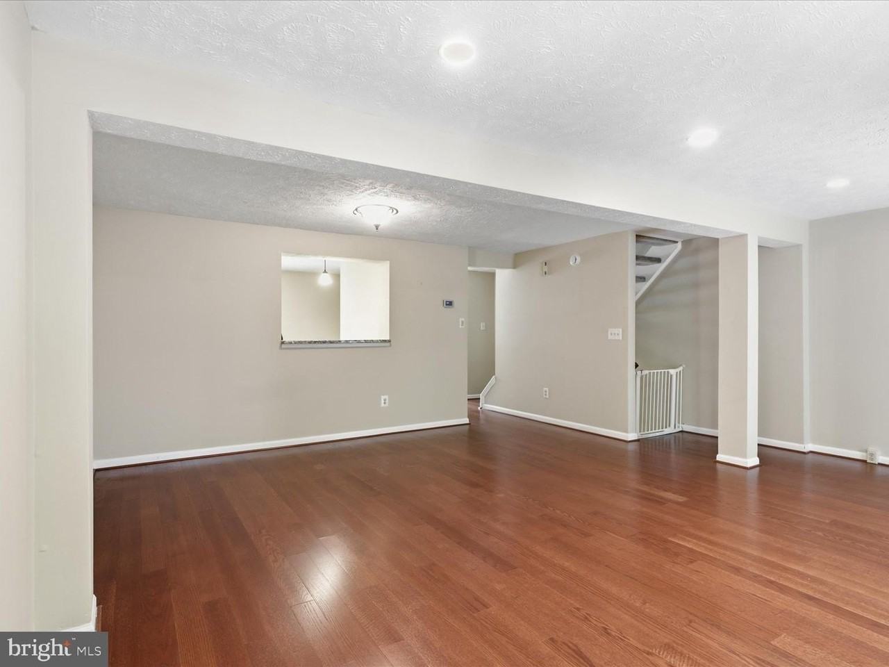 1563 Autumn Ridge Cir - Photo 6 of 26