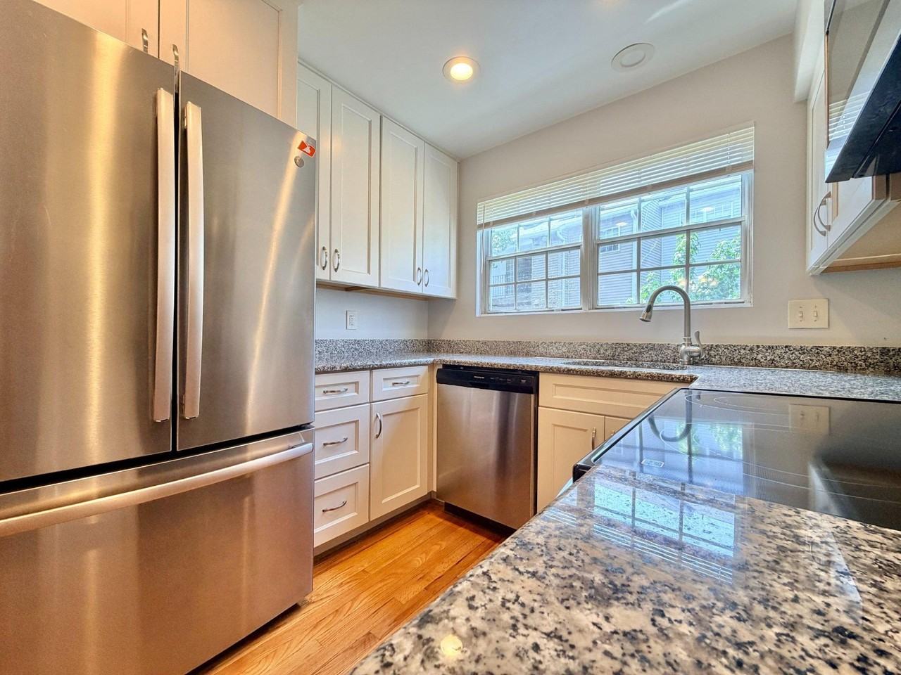 109 Fort Evans Rd Se #C - Photo 7 of 23