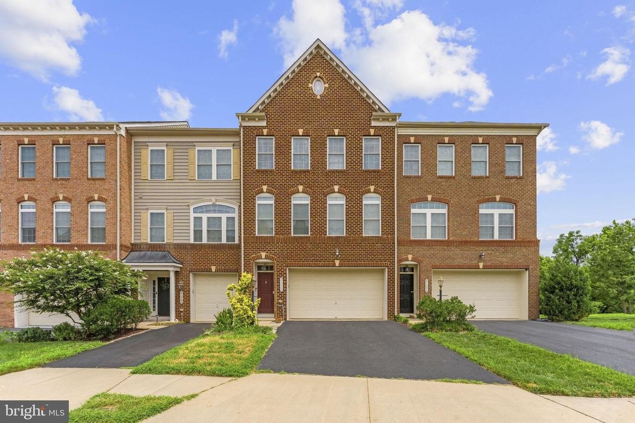 21268 Park Grove Ter - Photo 2 of 50