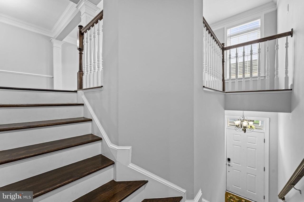 21268 Park Grove Ter - Photo 4 of 50