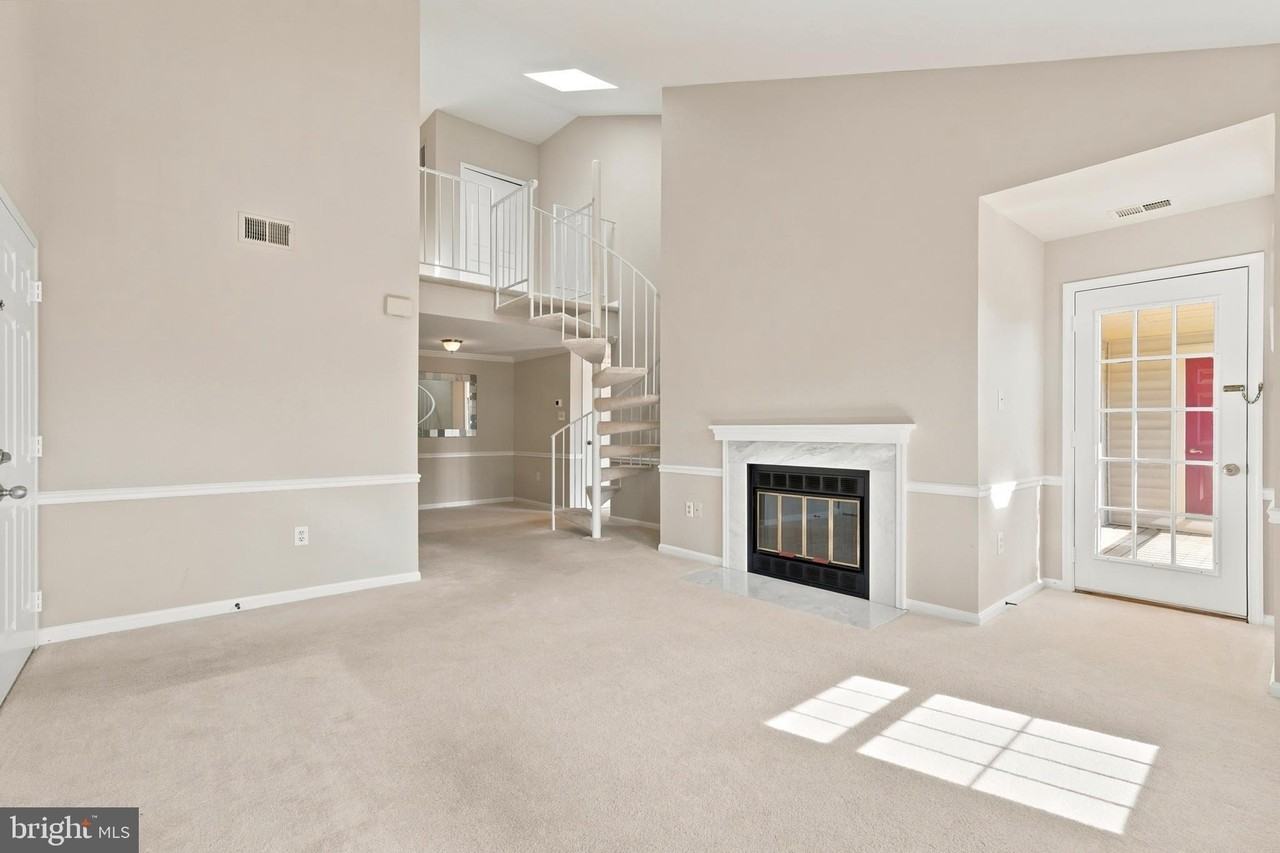 12287 Wadsworth Way - Photo 4 of 26