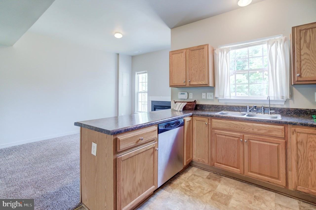 6716 N Grand Brook Cir - Photo 3 of 17