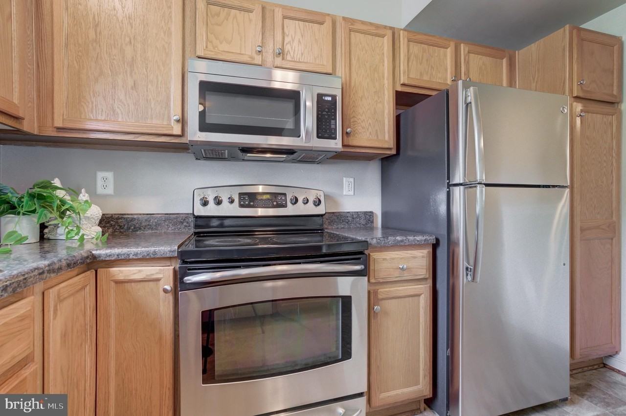6716 N Grand Brook Cir - Photo 4 of 17