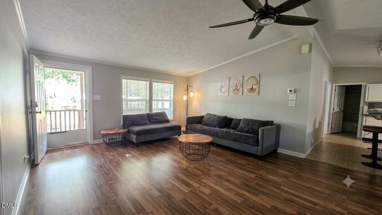 530 Avent Ferry Rd - Photo 5 of 16