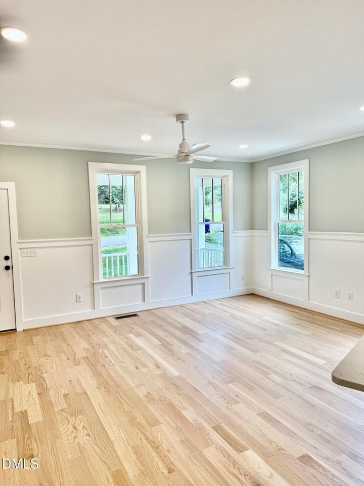 107 N Bellvue Ave - Photo 6 of 19