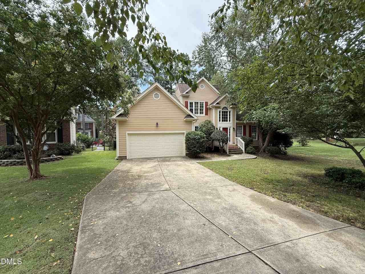 110 Palmer Meadow Ct - Photo 2 of 25