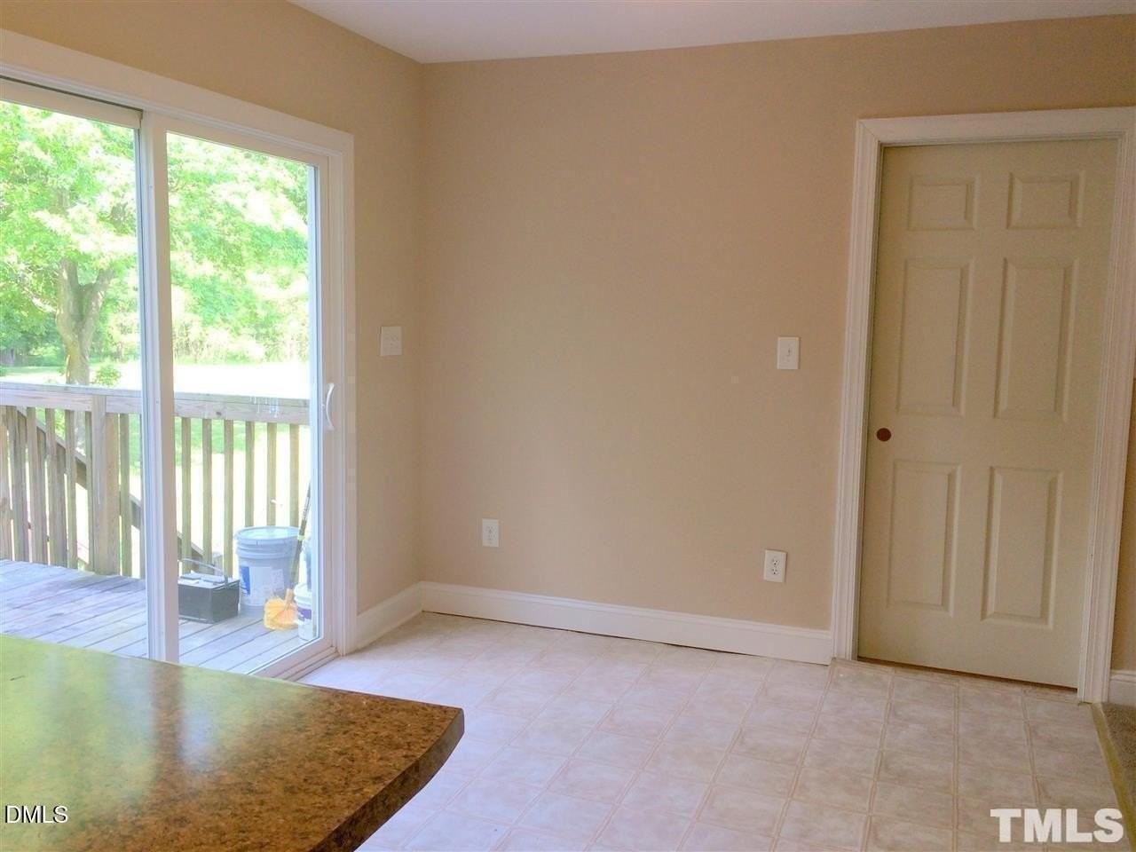 725 Perry Howard Rd - Photo 7 of 16
