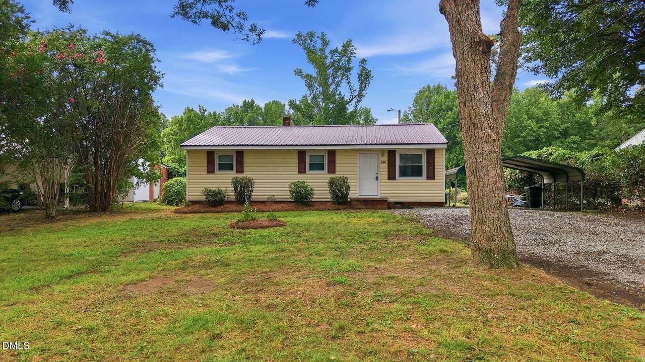209 Montpelier Ave - Photo 4 of 19