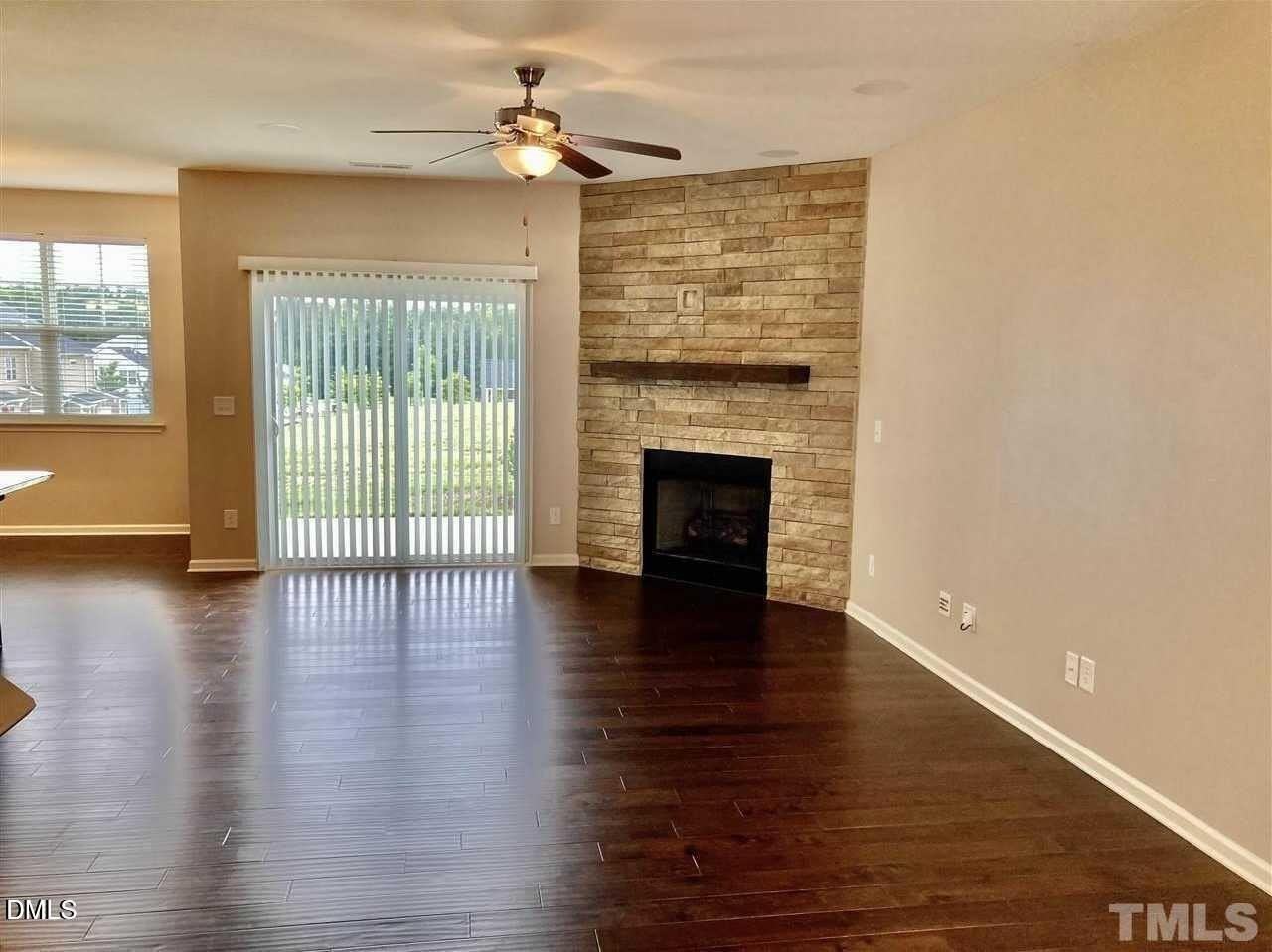 213 Churment Ct - Photo 3 of 23