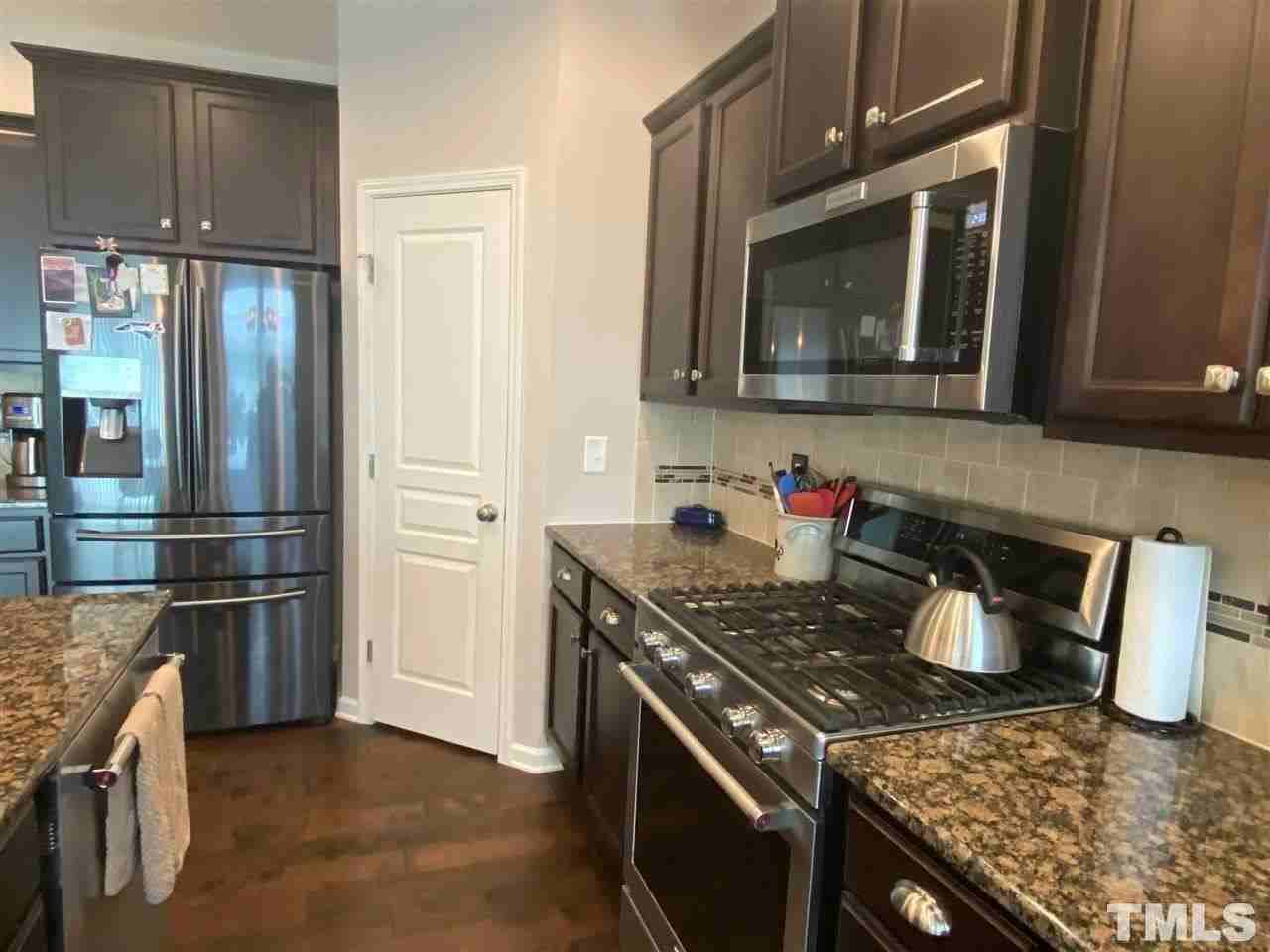 213 Churment Ct - Photo 7 of 23