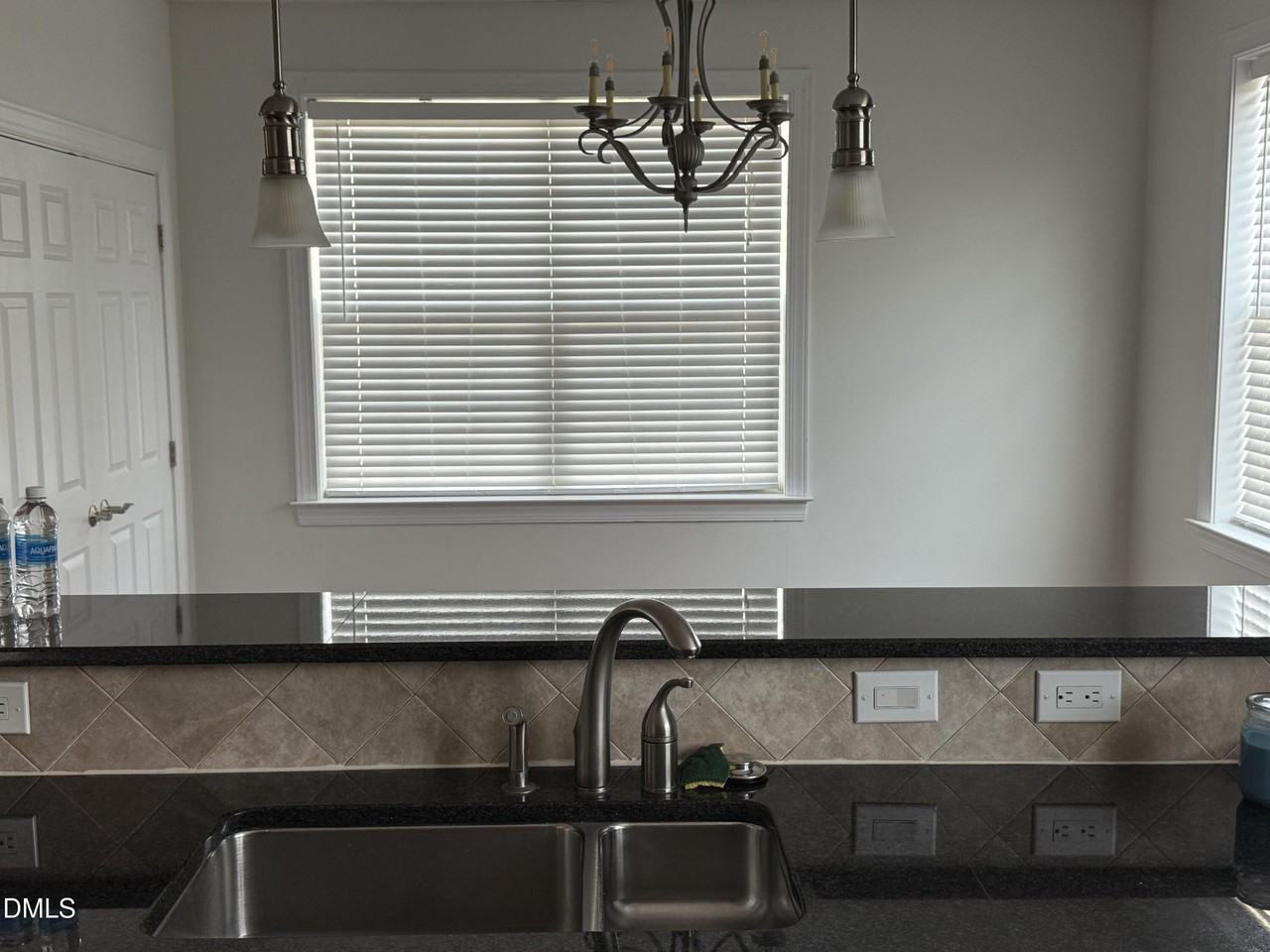 10511 Rosegate Ct - Photo 7 of 26