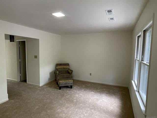 158 Albemarle Dr - Photo 5 of 27