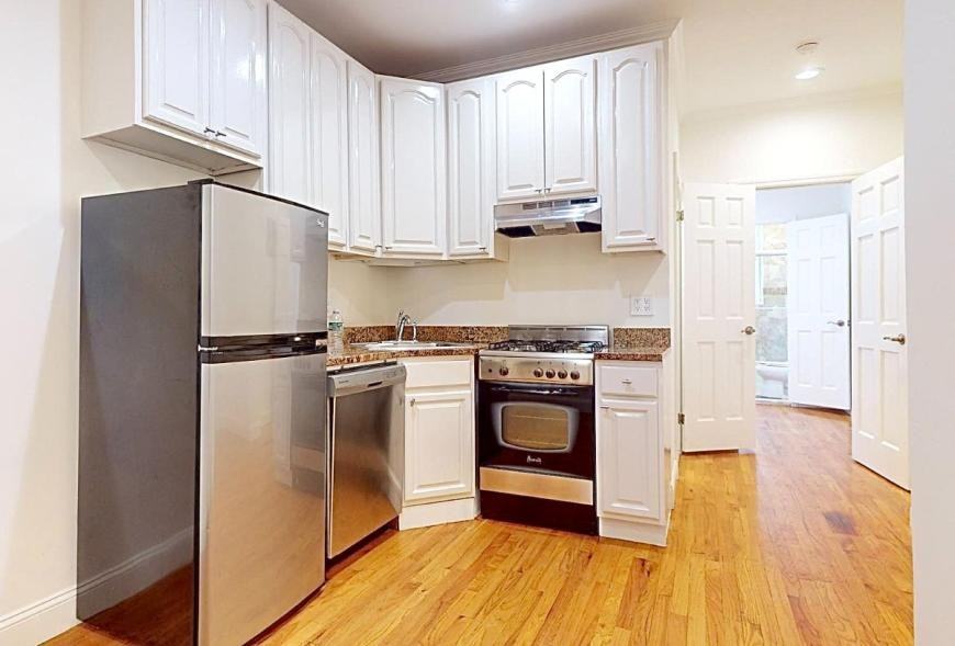 86 Bradhurst Ave - Photo 4 of 6