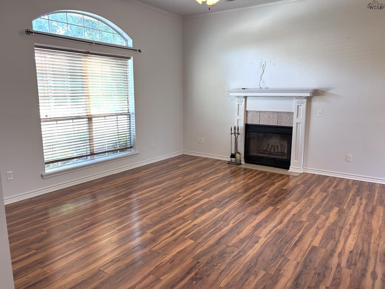 100 Kaitlin St - Photo 5 of 12